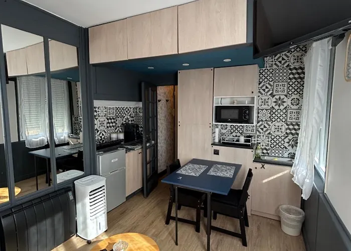 Διαμέρισμα Cosy *